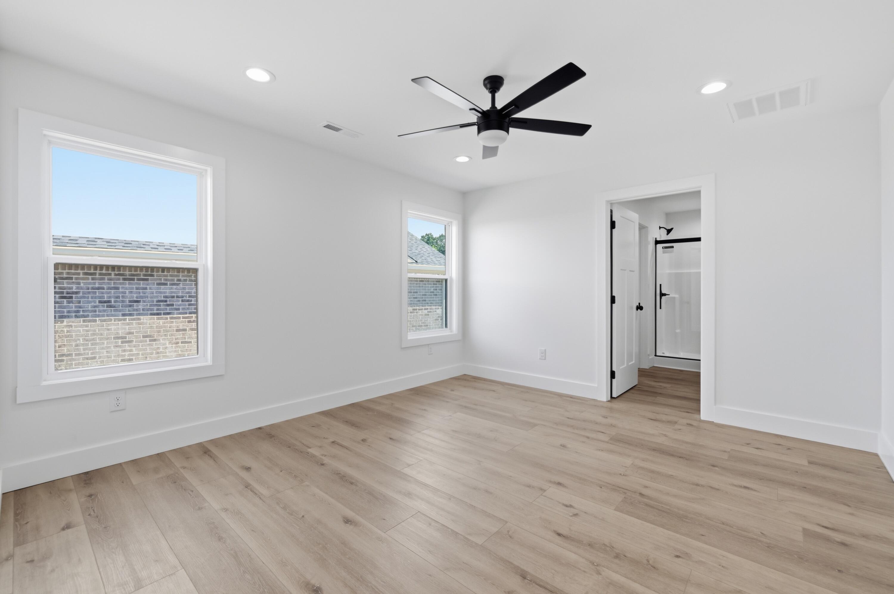 100 Clover Crescent Property Photo 15