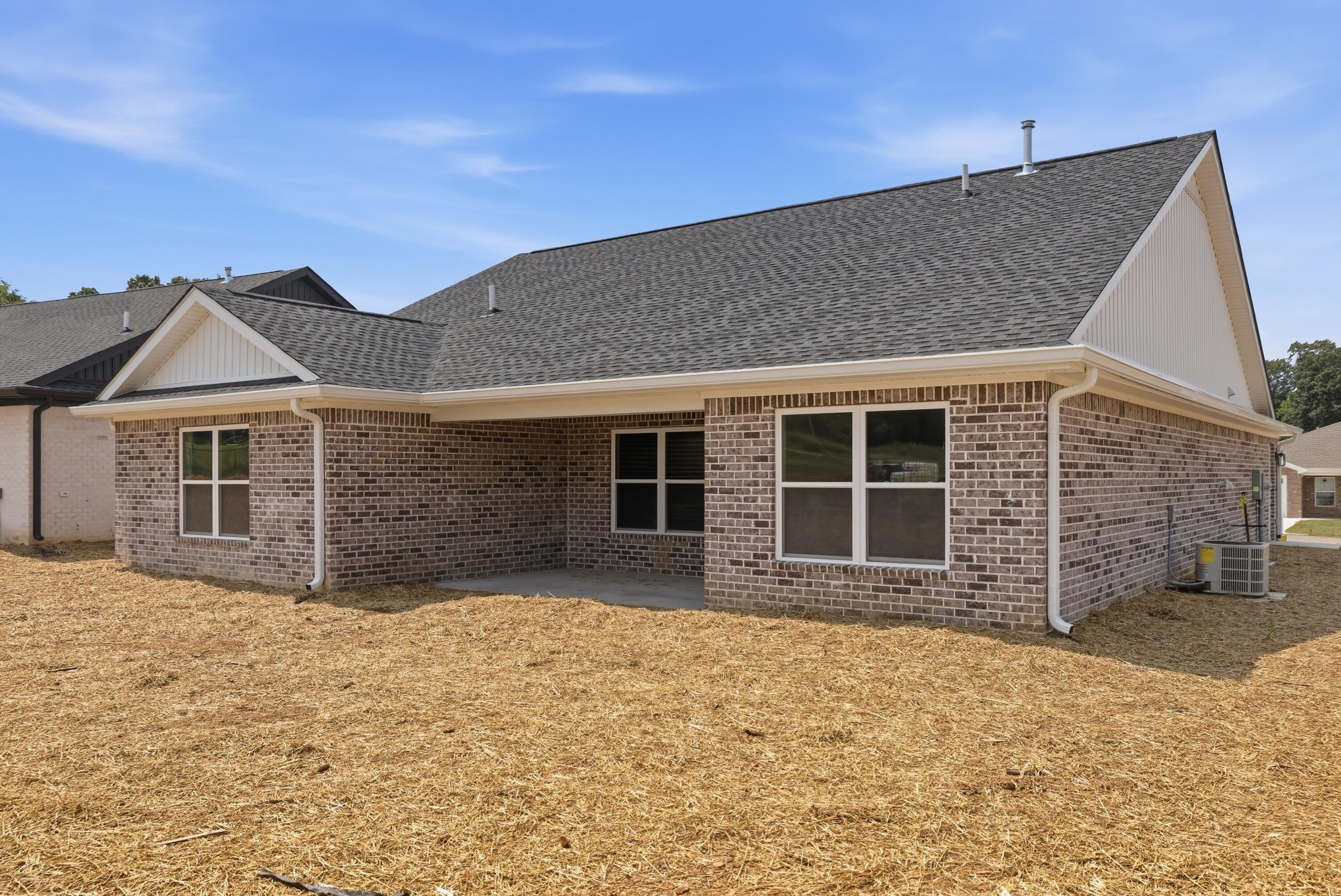110 Clover Crescent Property Photo 4