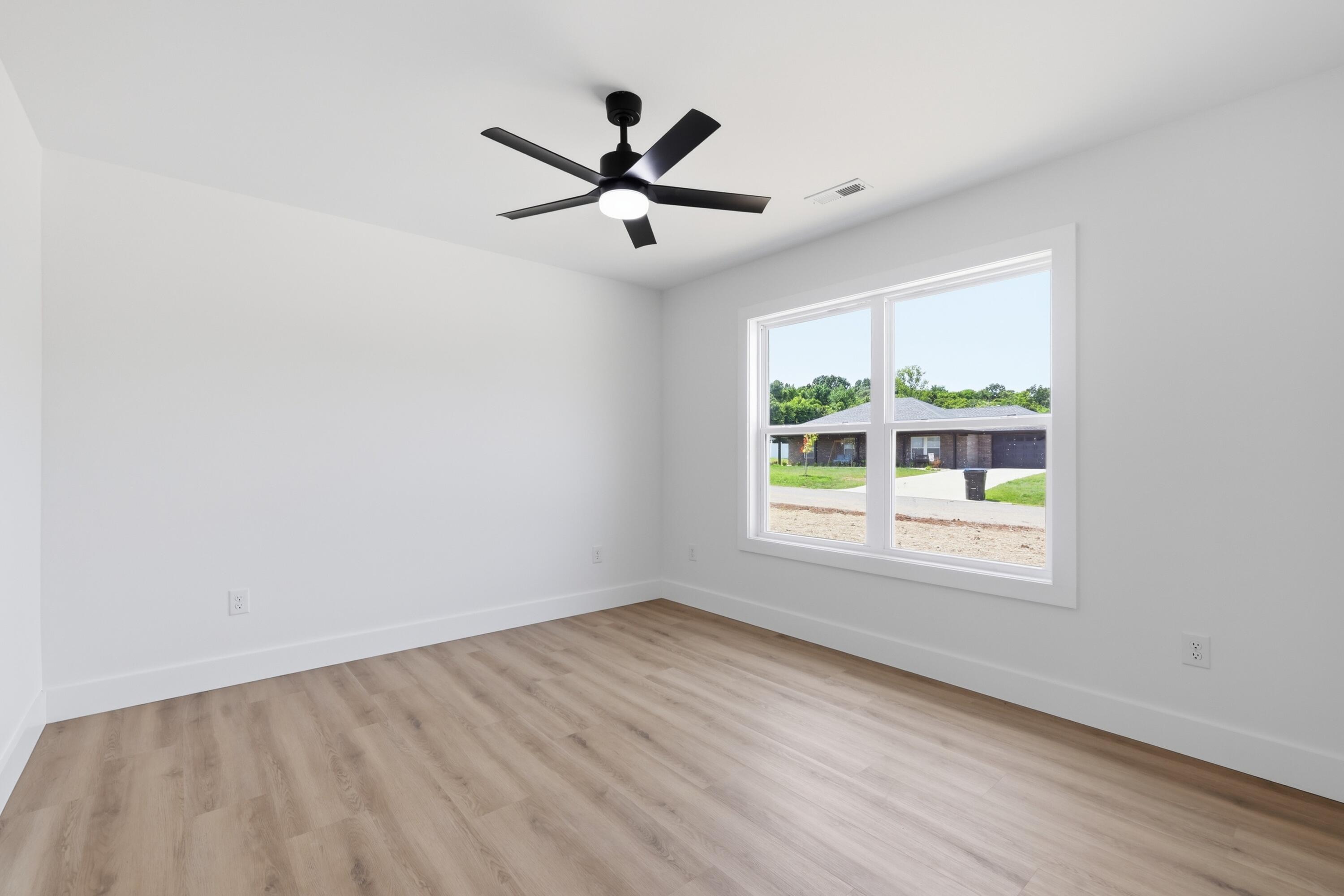 110 Clover Crescent Property Photo 16