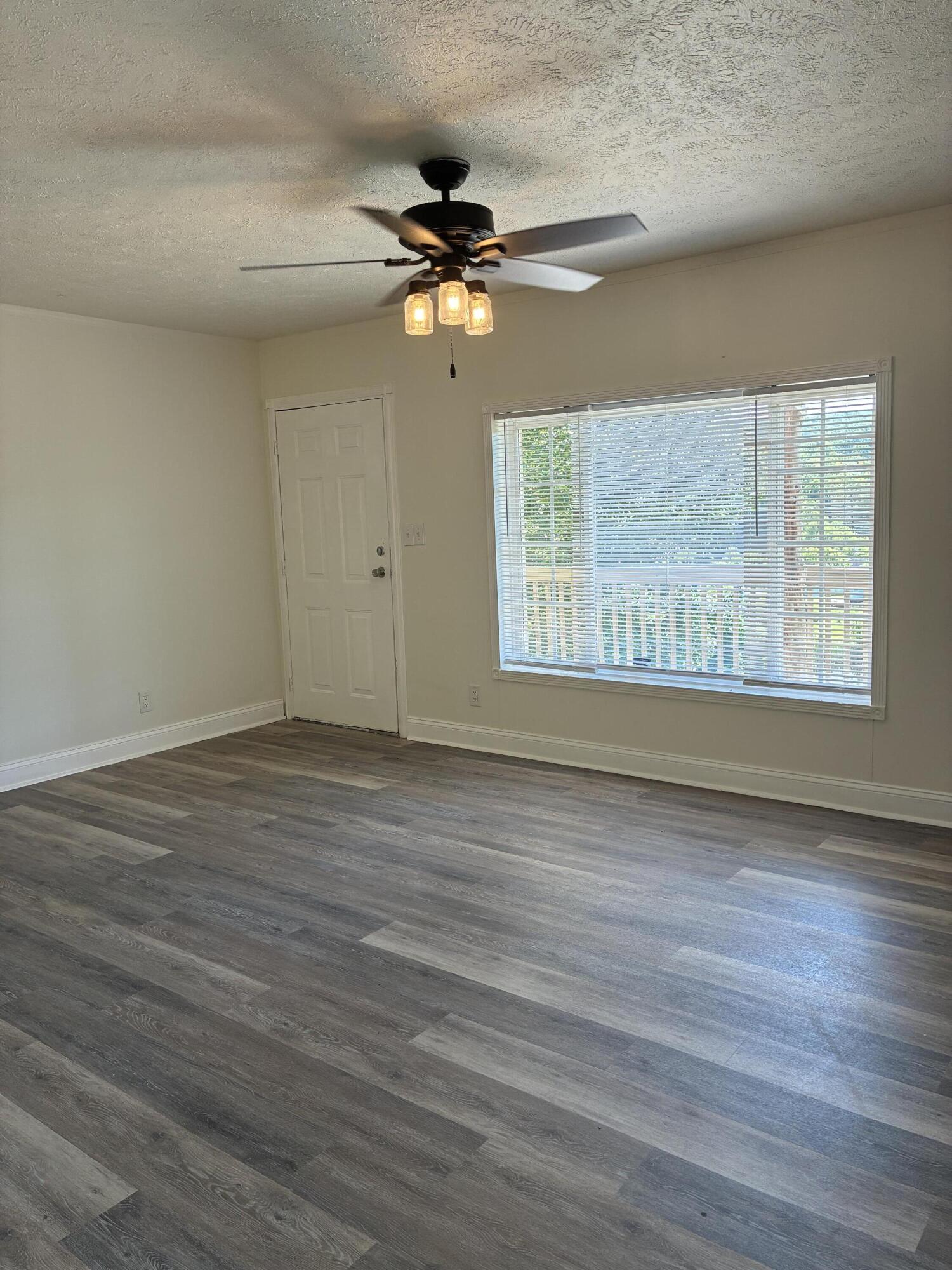 872 S Dogwood Drive Property Photo 12
