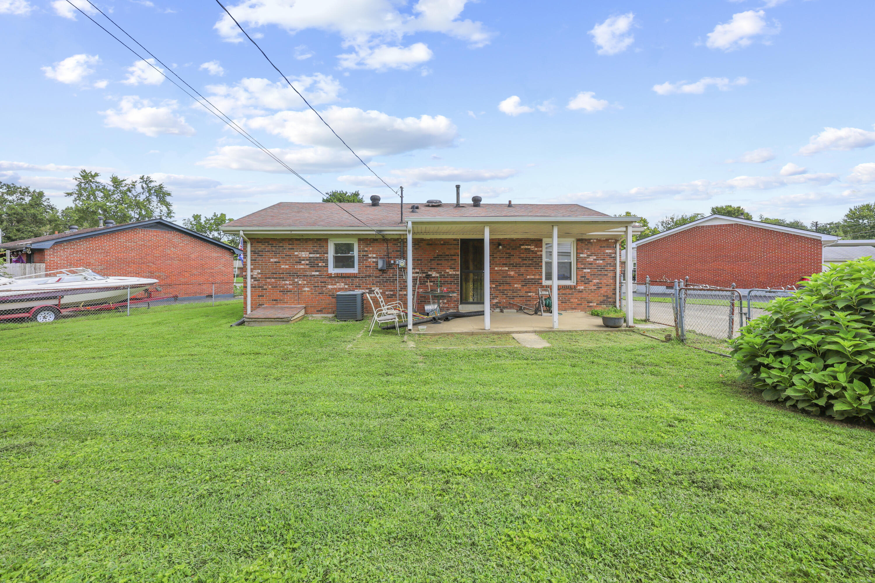 686 Harr Circle Property Photo 5