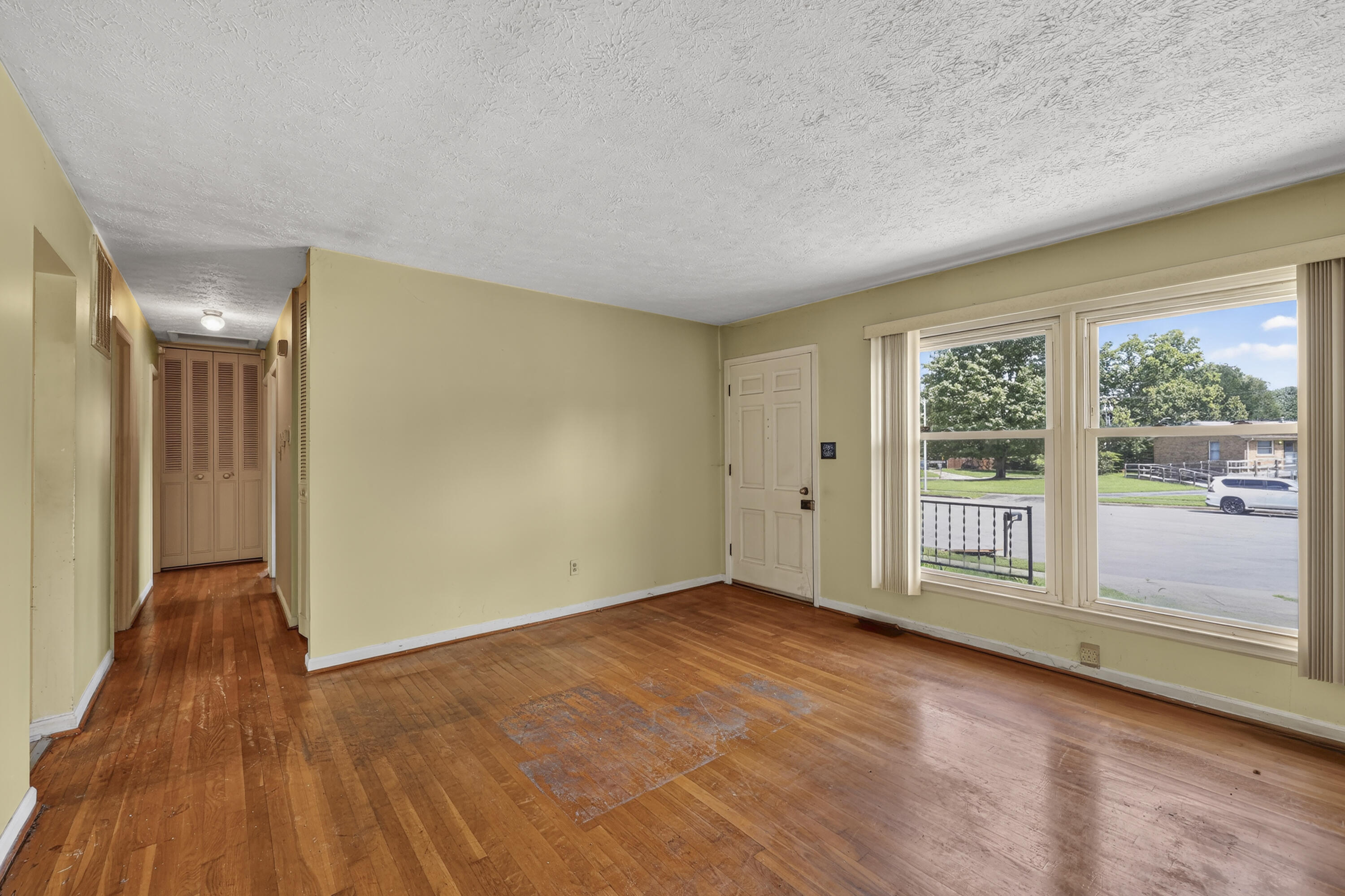 686 Harr Circle Property Photo 8