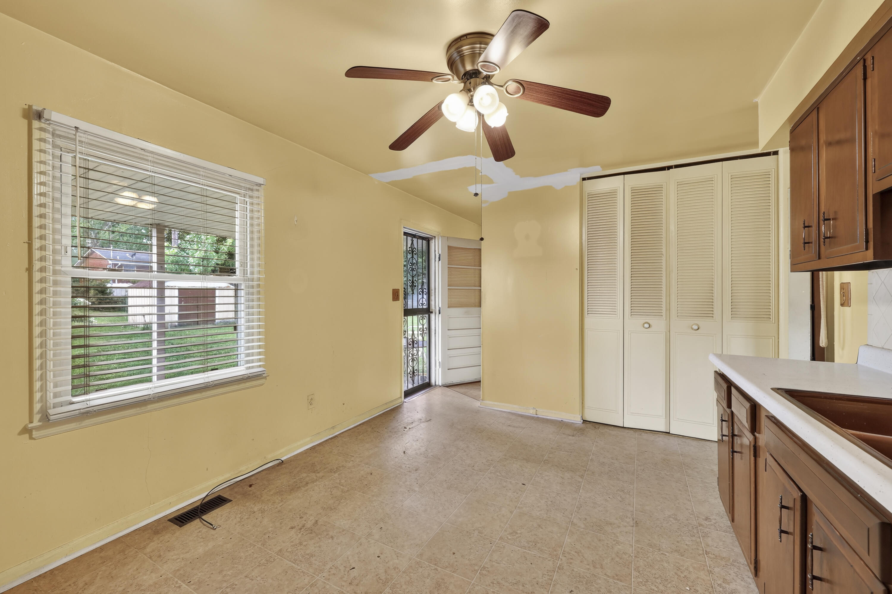 686 Harr Circle Property Photo 13