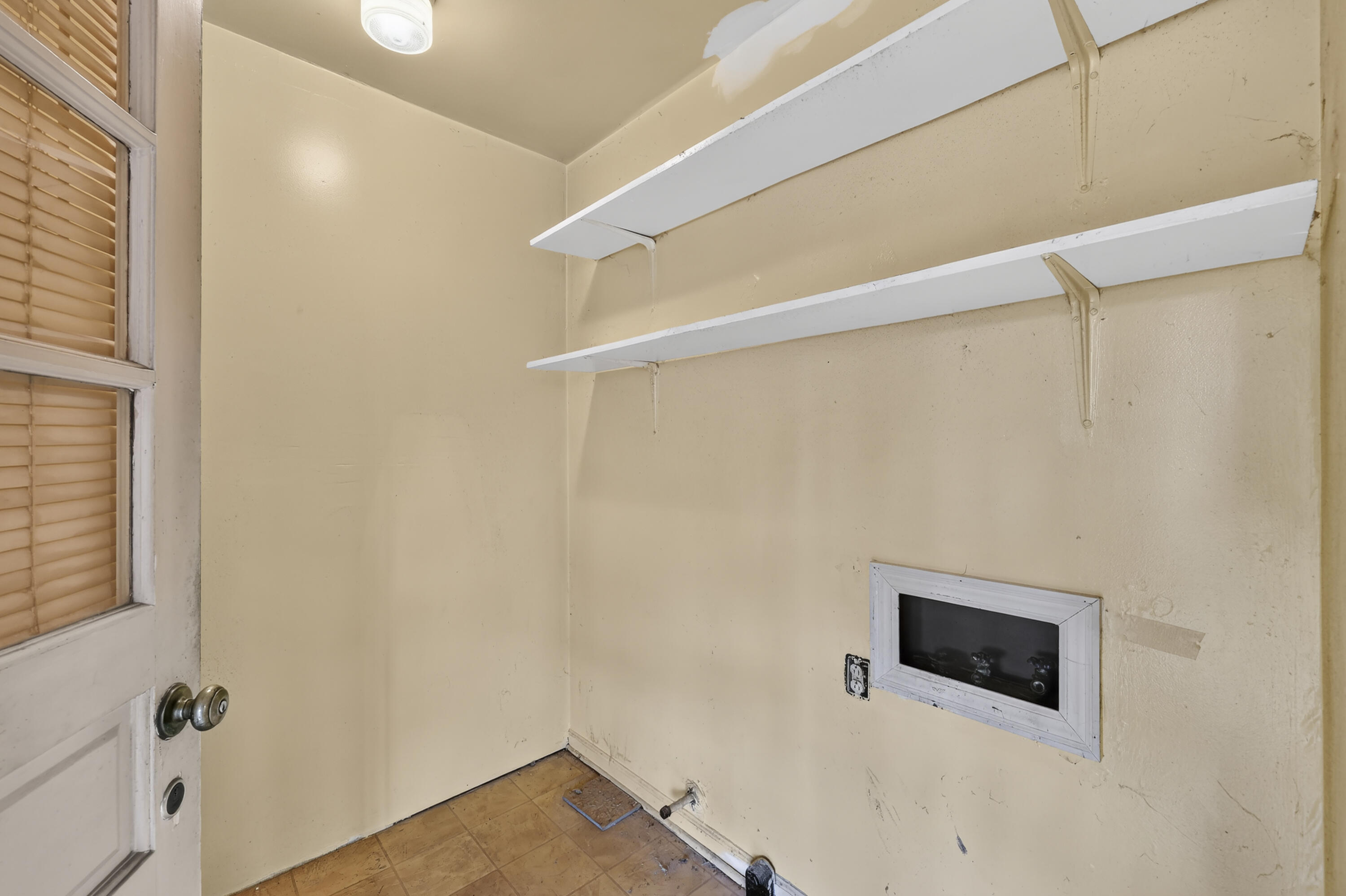 686 Harr Circle Property Photo 14