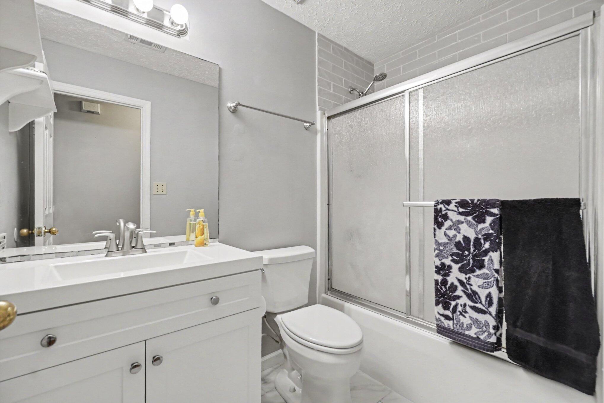 2149 Wilkes Way Property Photo 9