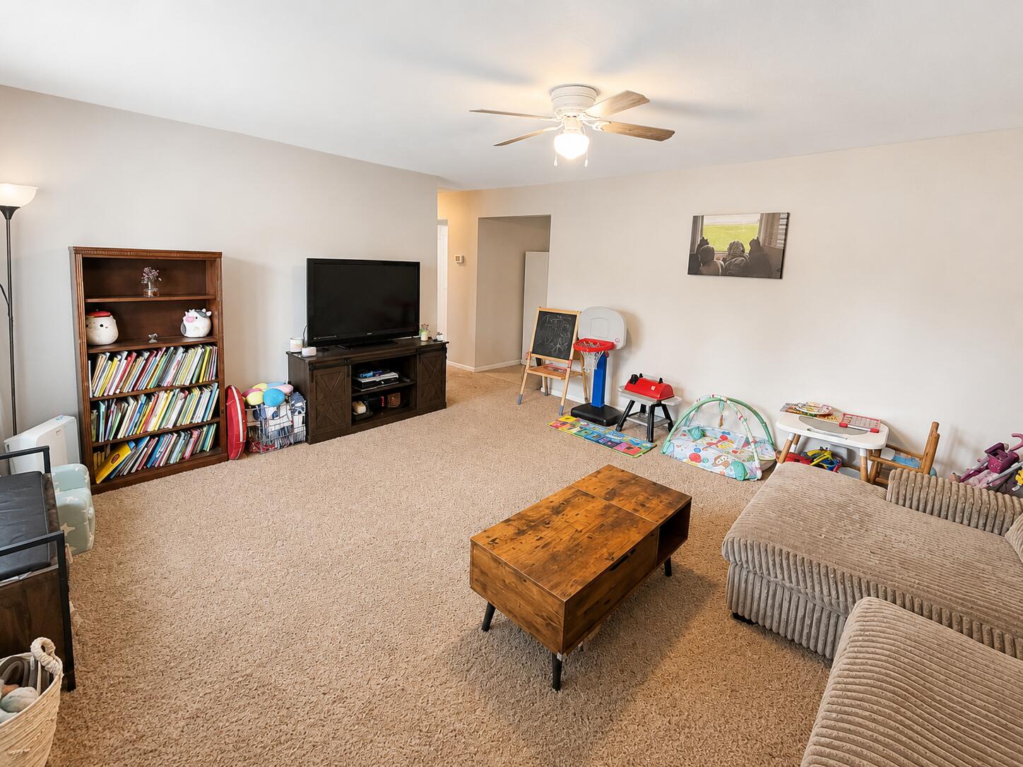 597 Meadowbrook Lane Property Photo 4