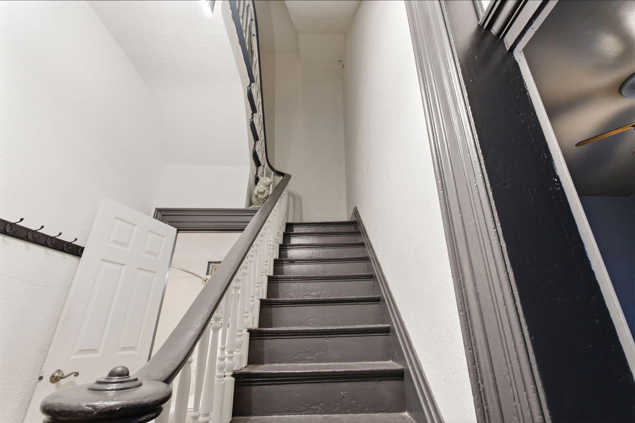 28 W 10th Street Property Photo 35