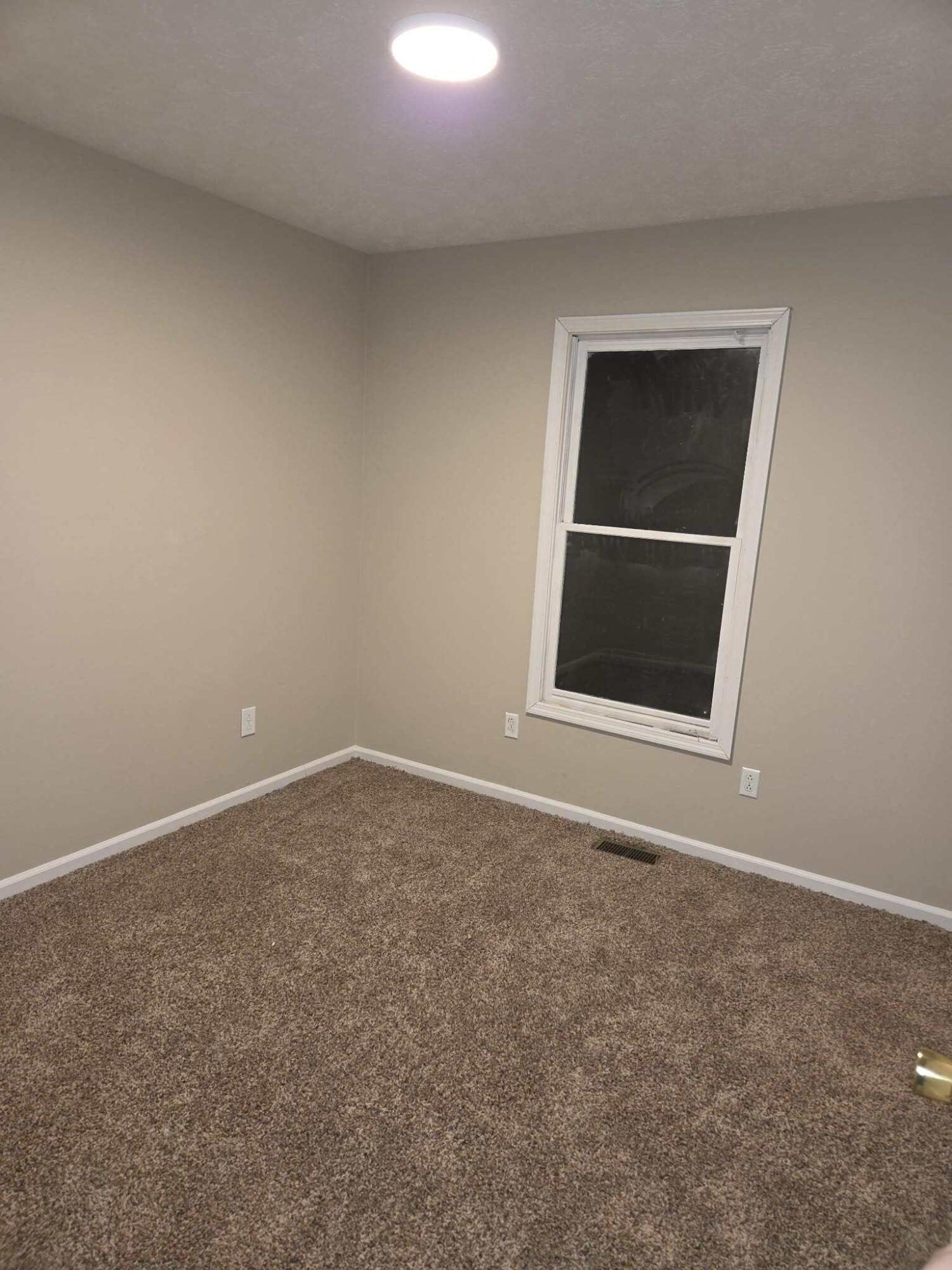 708 Broadway Street Property Photo 8