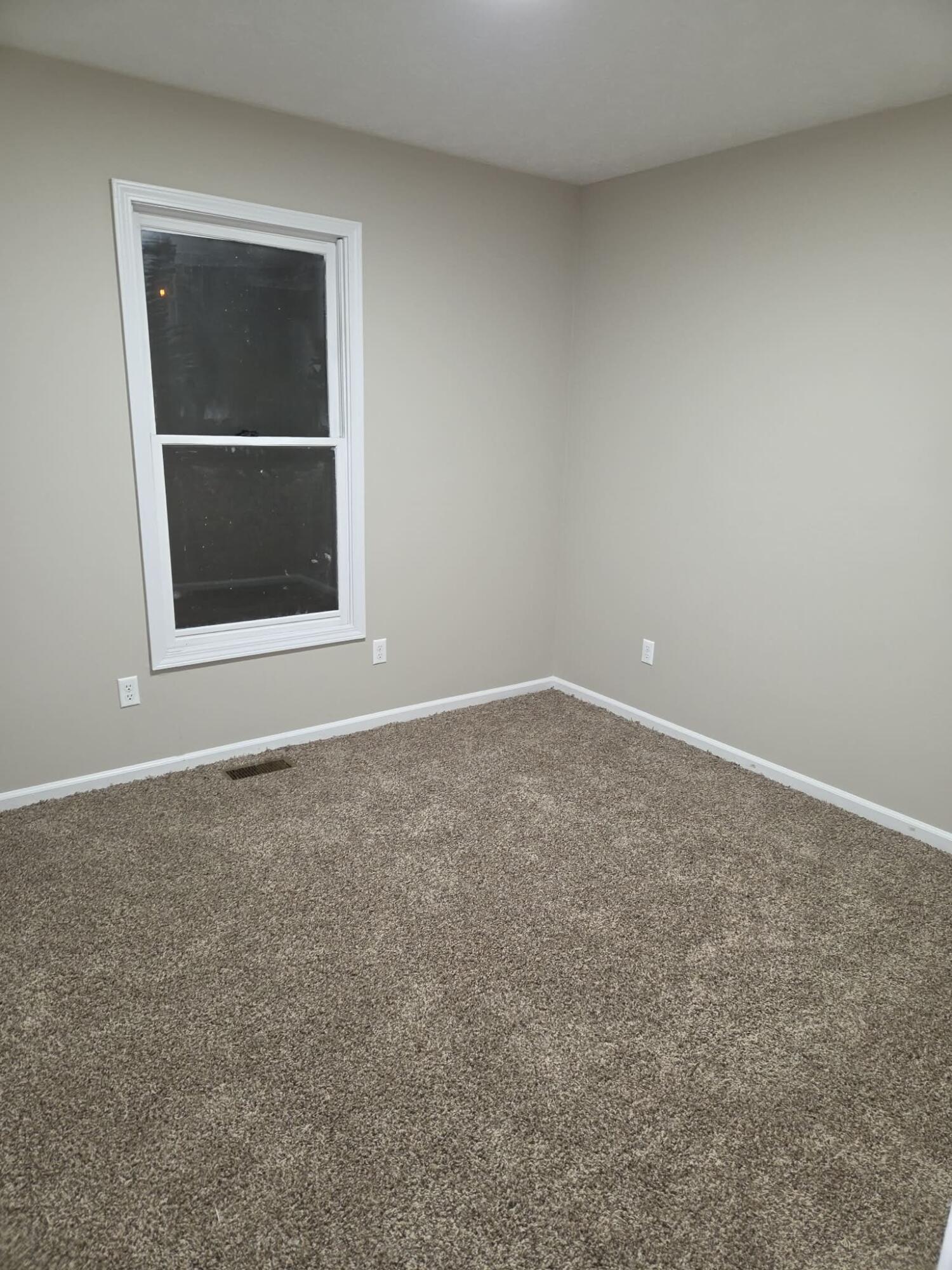 708 Broadway Street Property Photo 9