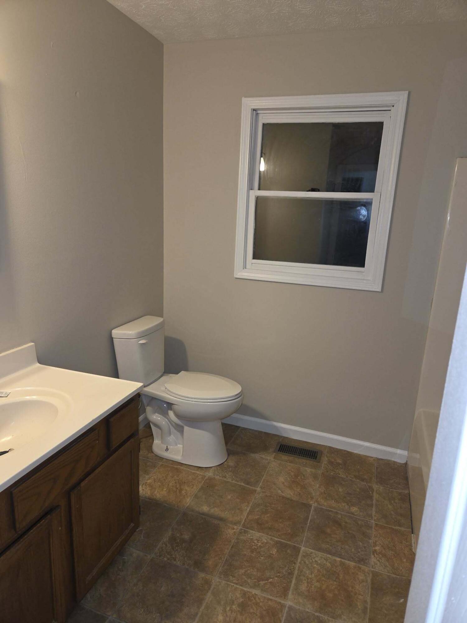 708 Broadway Street Property Photo 11