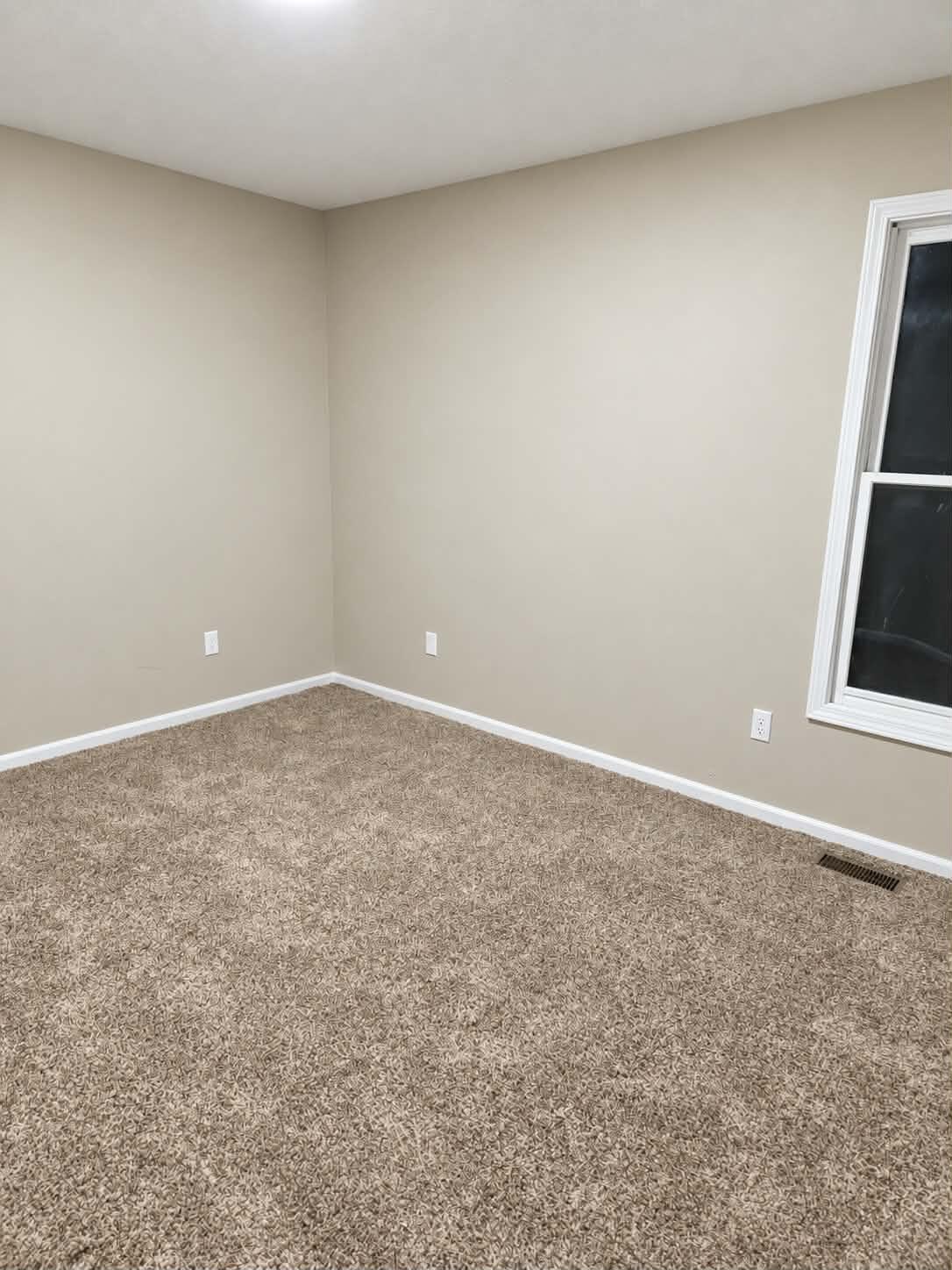 708 Broadway Street Property Photo 15