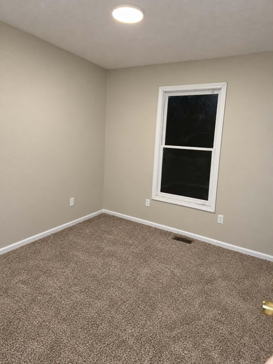 708 Broadway Street Property Photo 16