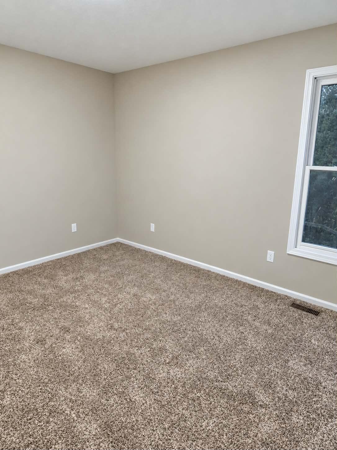 708 Broadway Street Property Photo 17