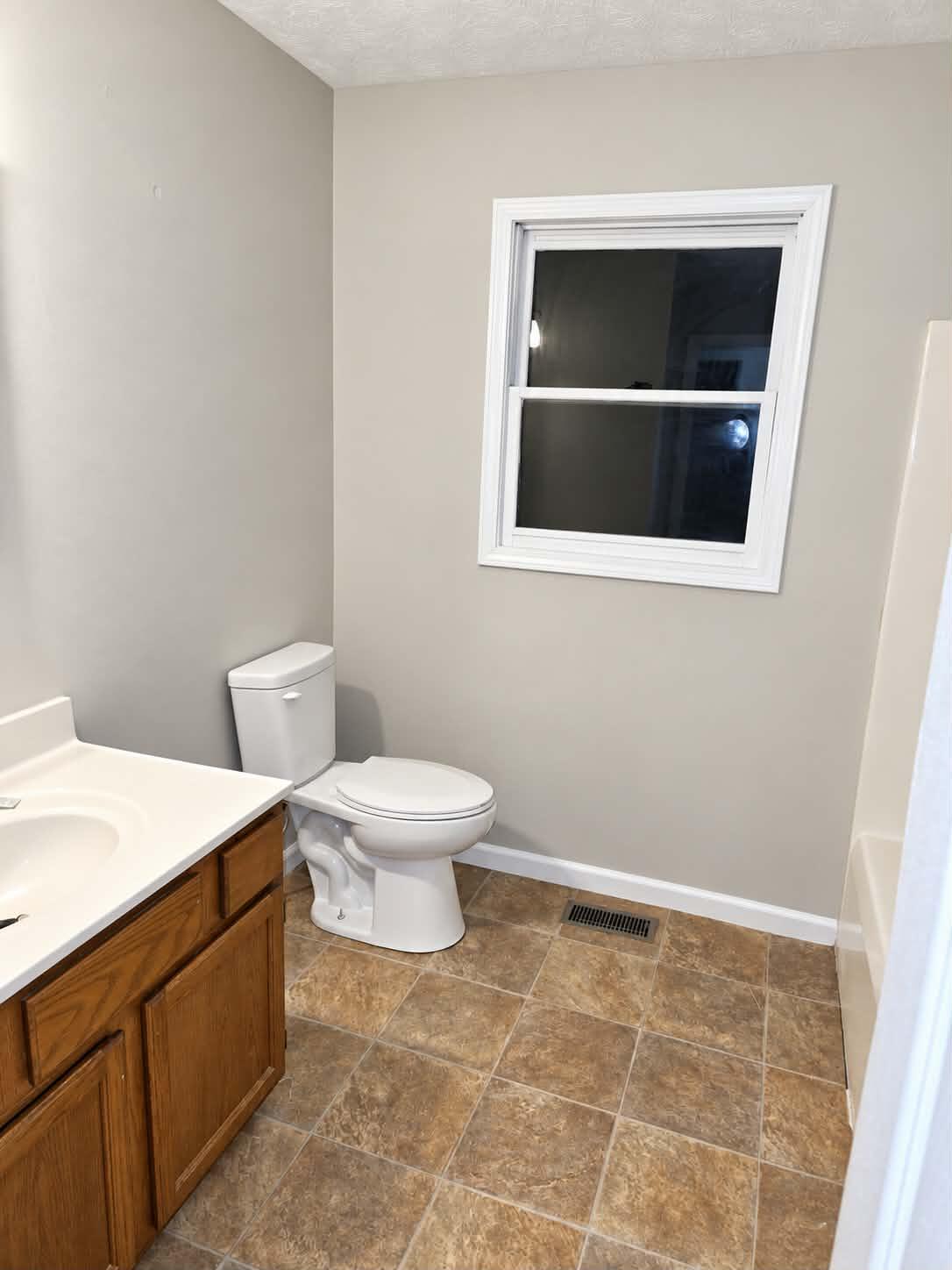 708 Broadway Street Property Photo 19