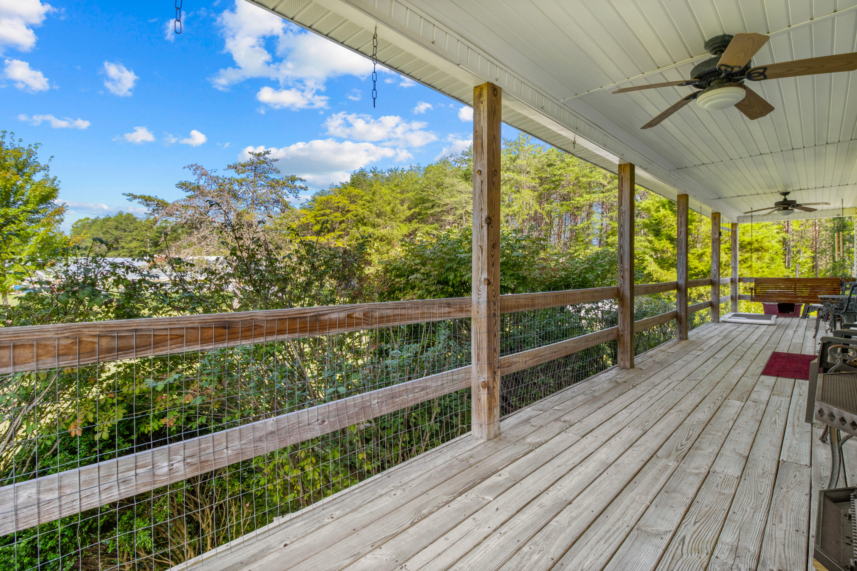 4300 White Oak Road Property Photo 4