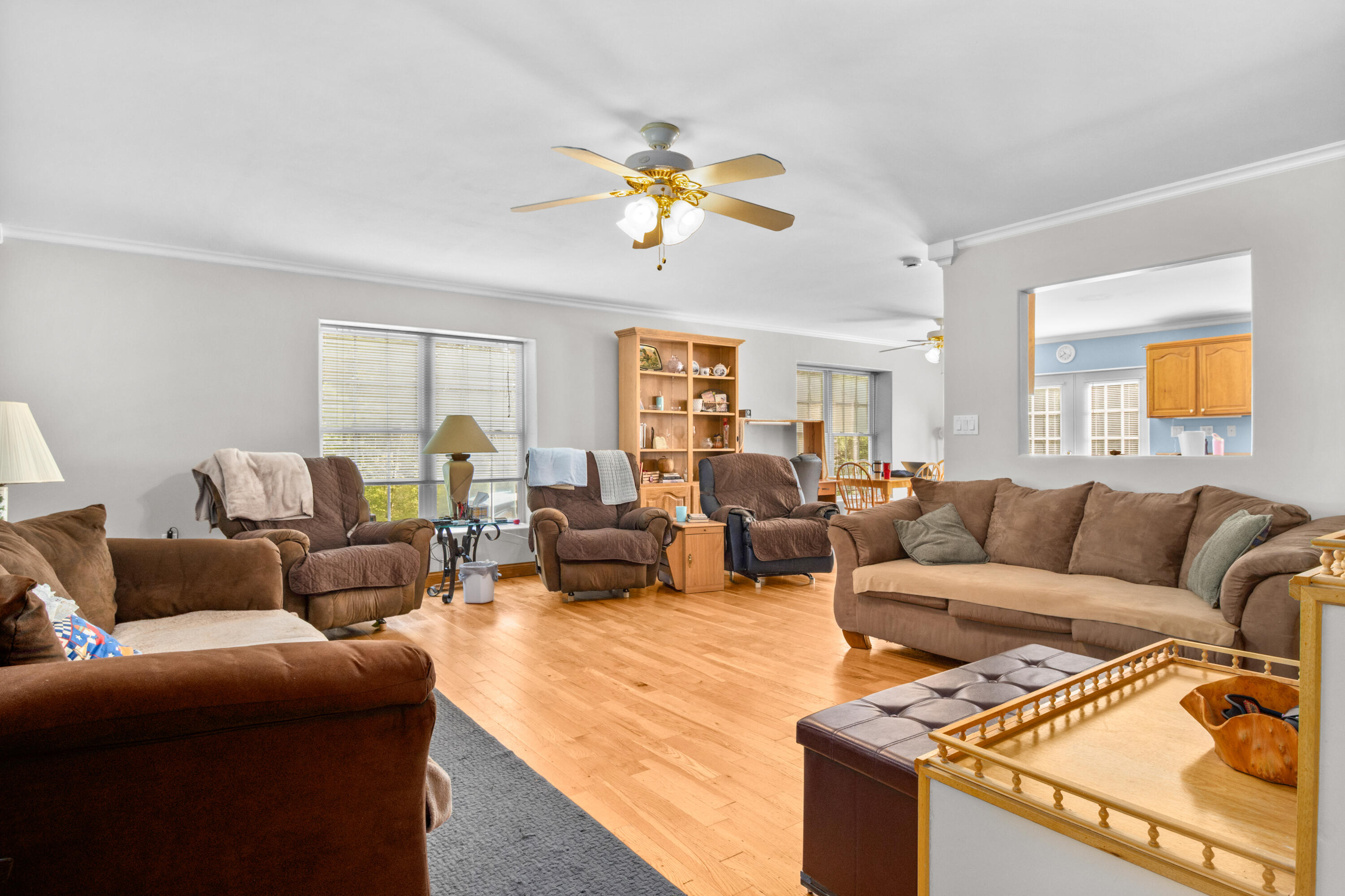 4300 White Oak Road Property Photo 6