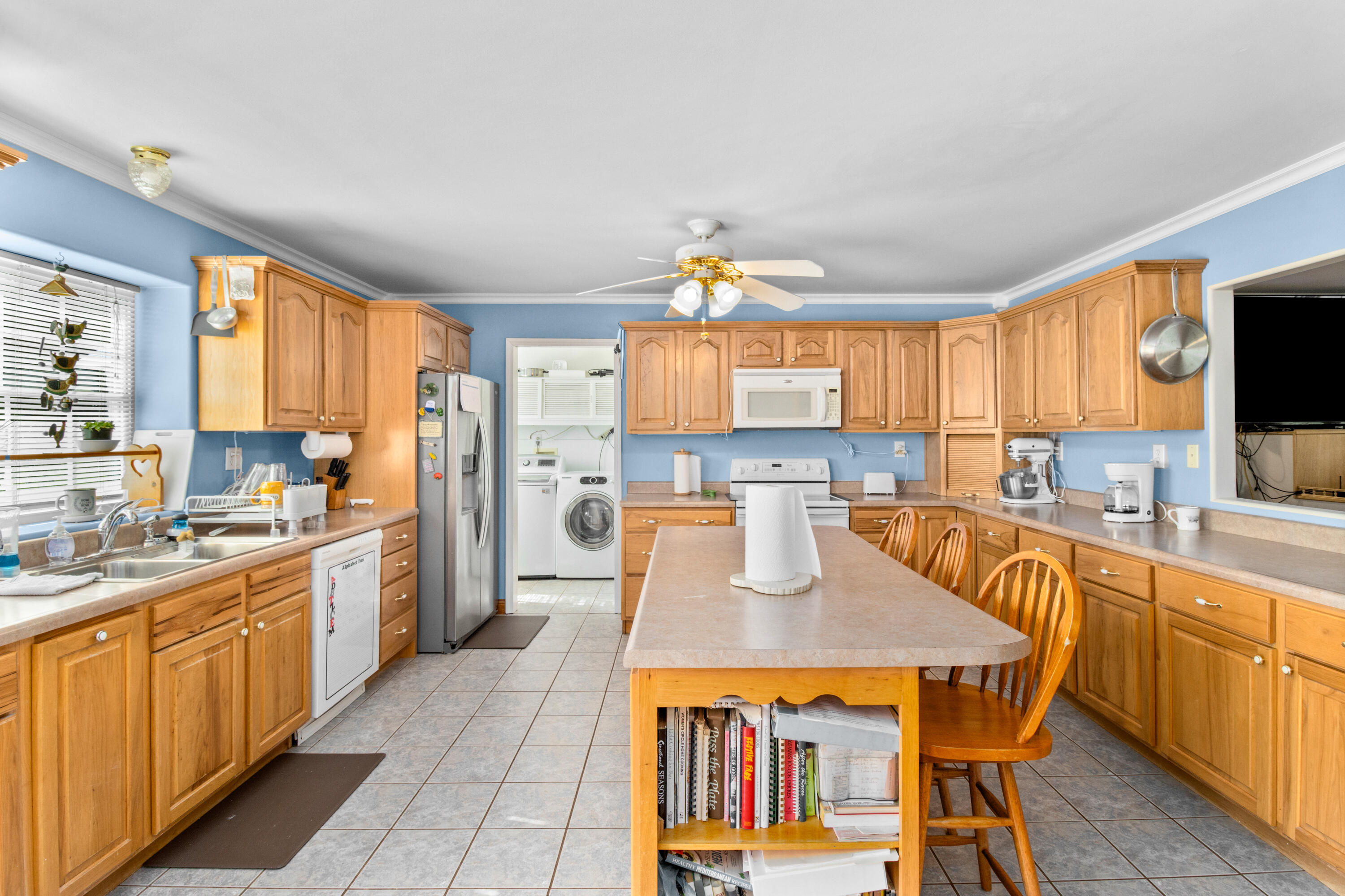 4300 White Oak Road Property Photo 15