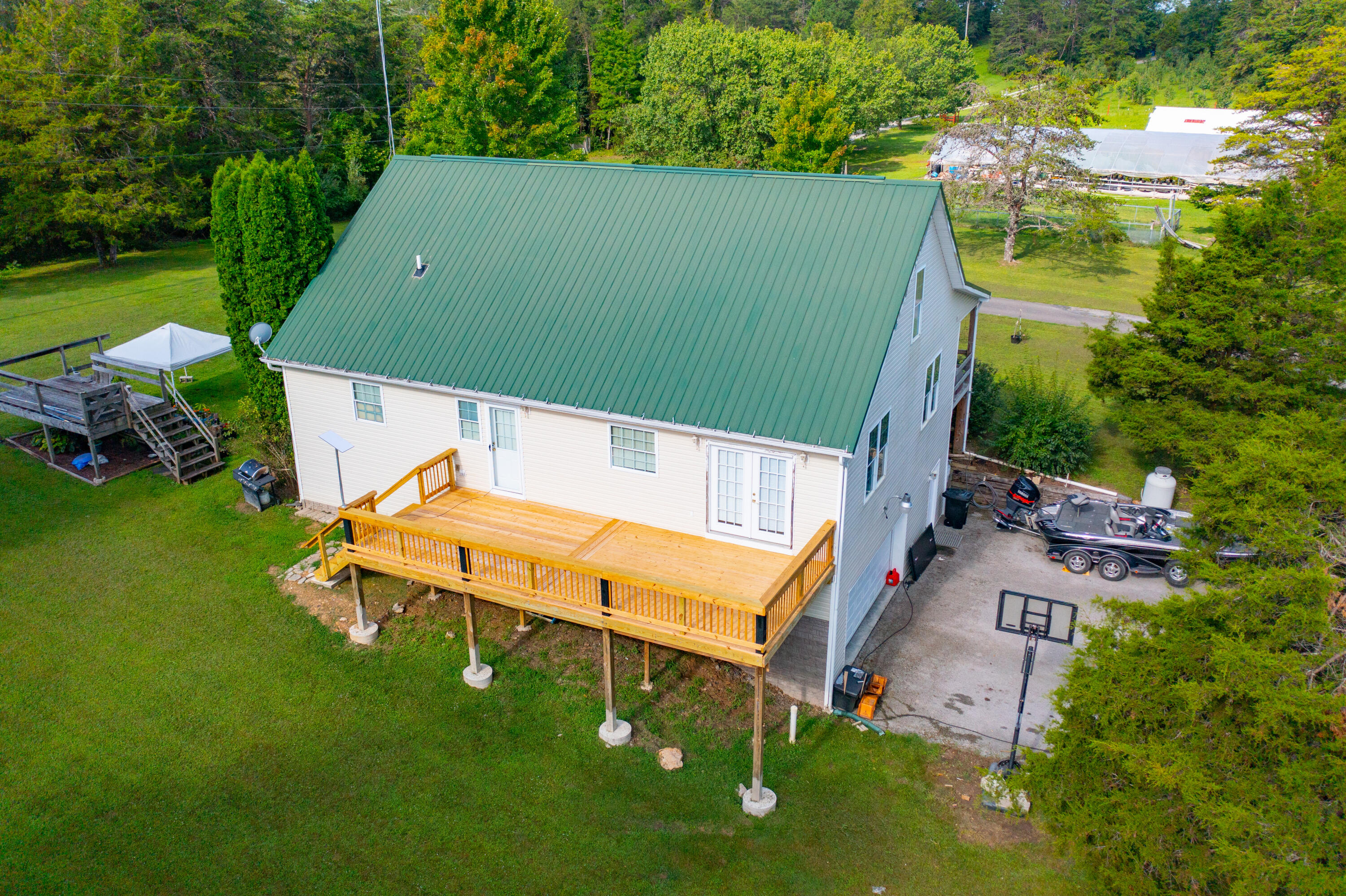 4300 White Oak Road Property Photo 42