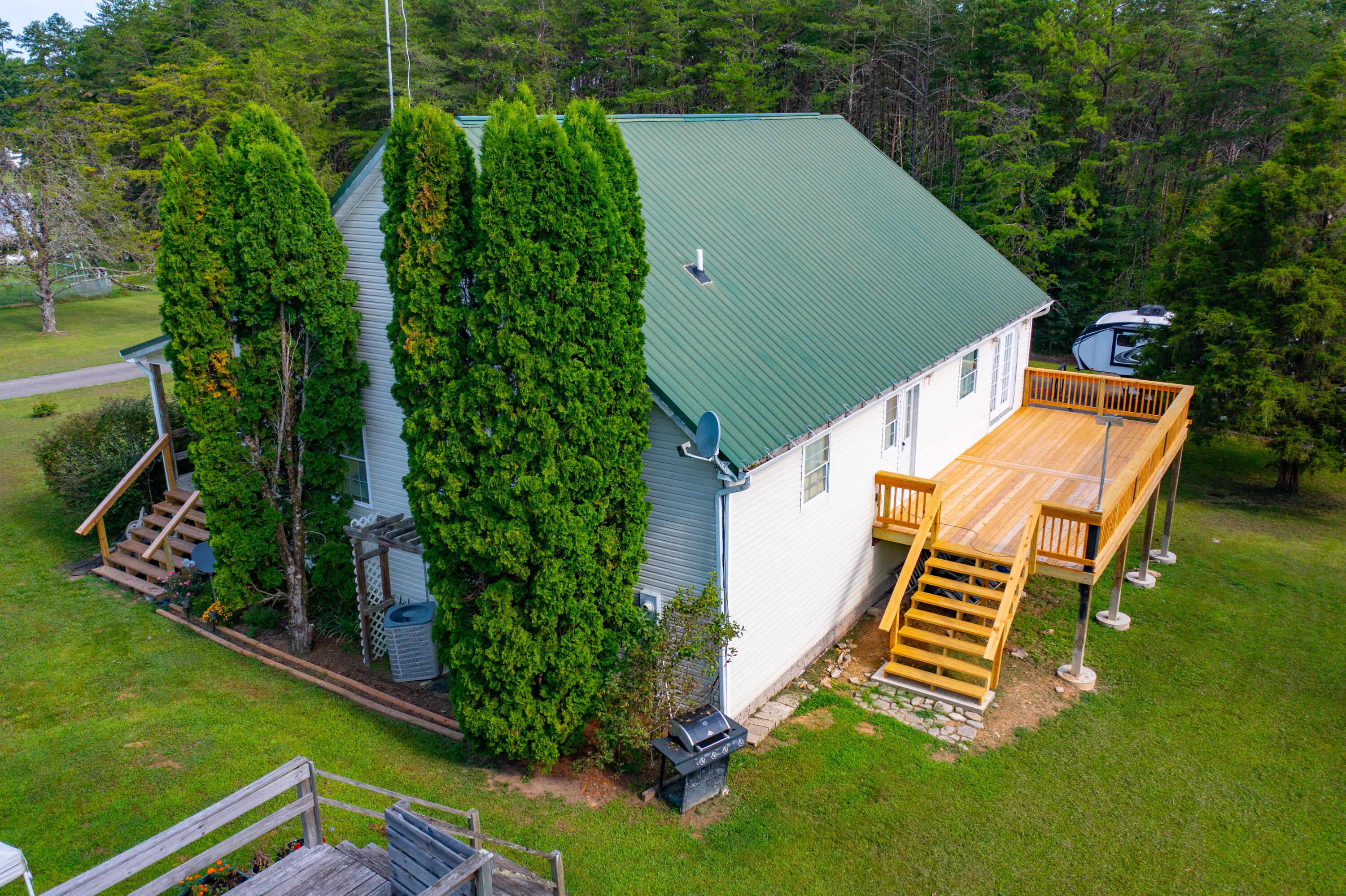 4300 White Oak Road Property Photo 44