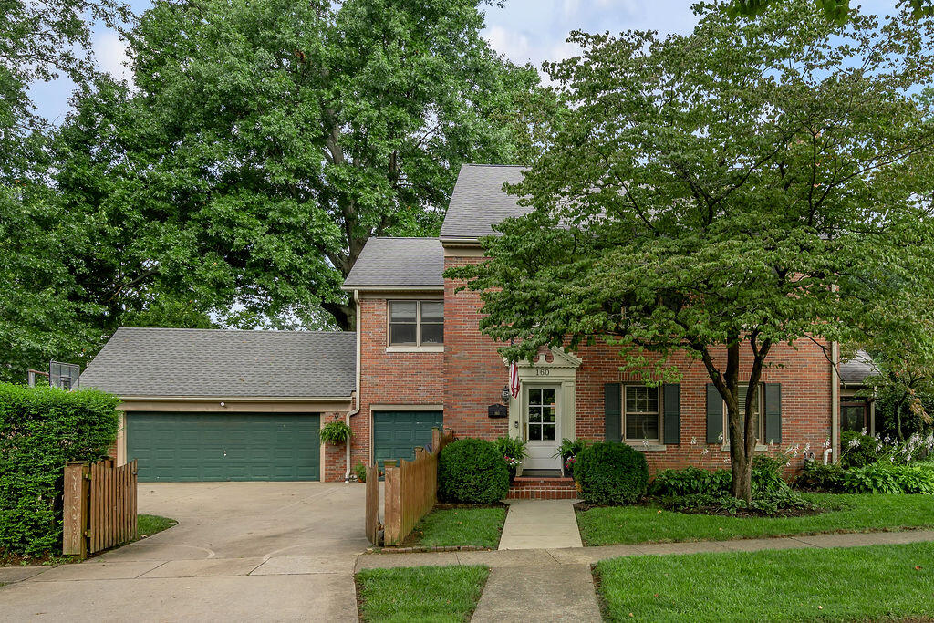 160 Romany Road Property Photo 1
