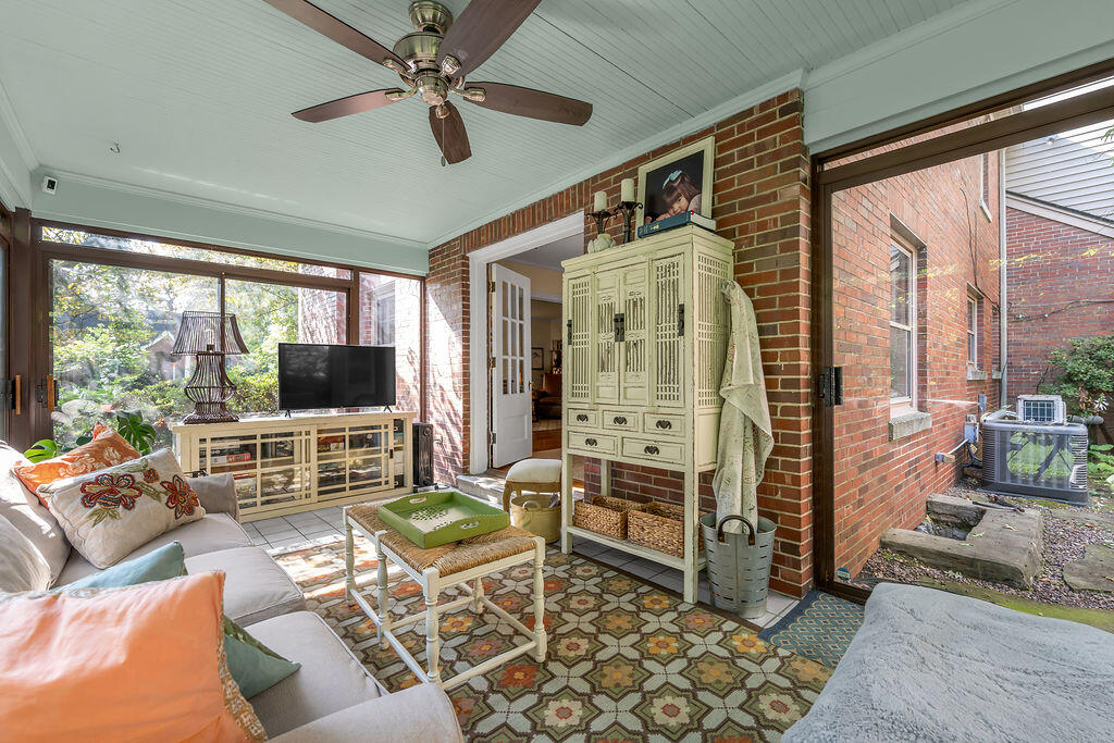 160 Romany Road Property Photo 13