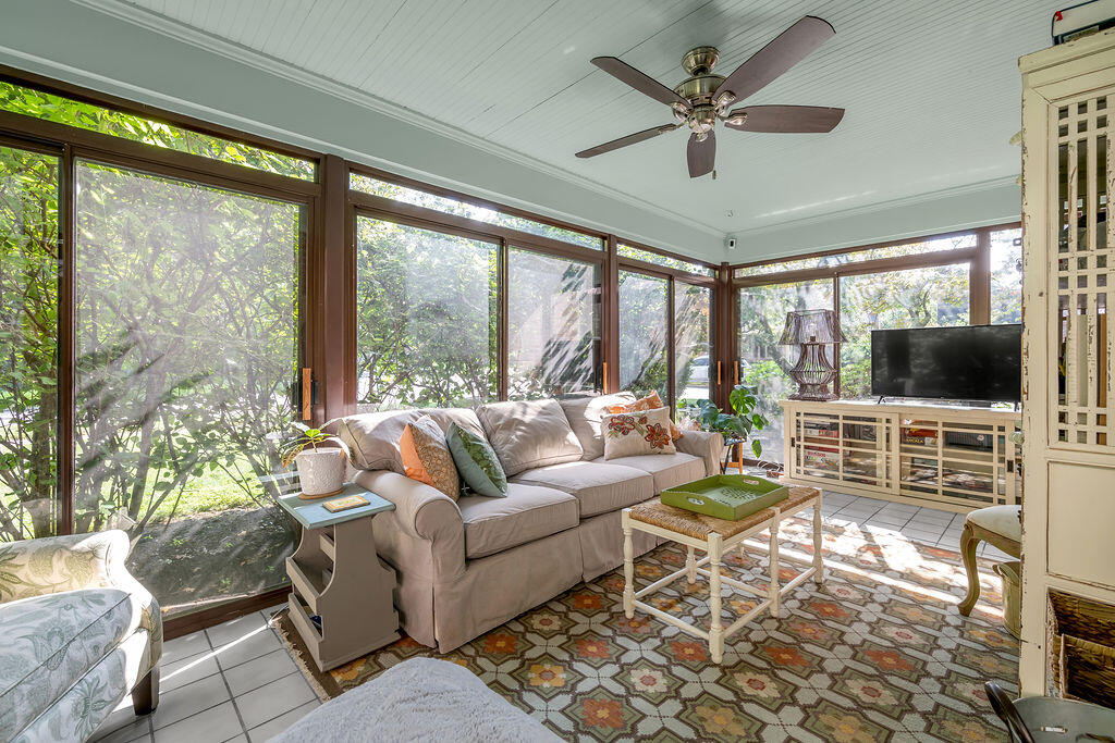 160 Romany Road Property Photo 14