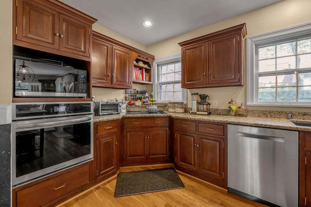 160 Romany Road Property Photo 17