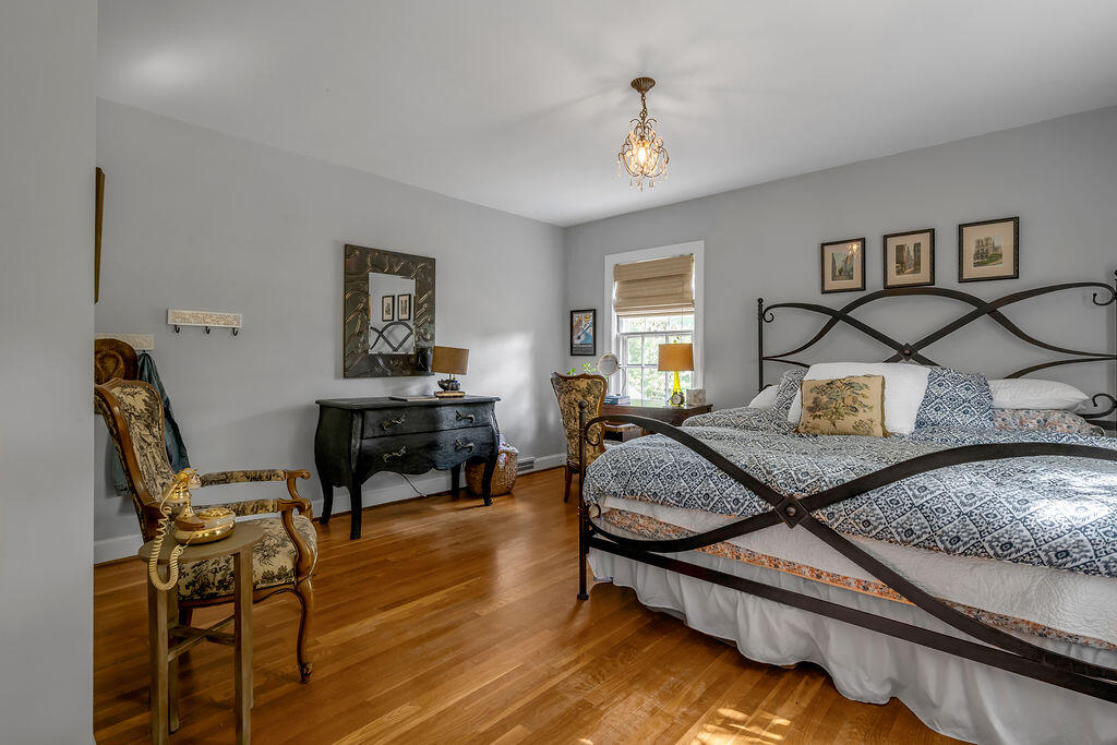 160 Romany Road Property Photo 28