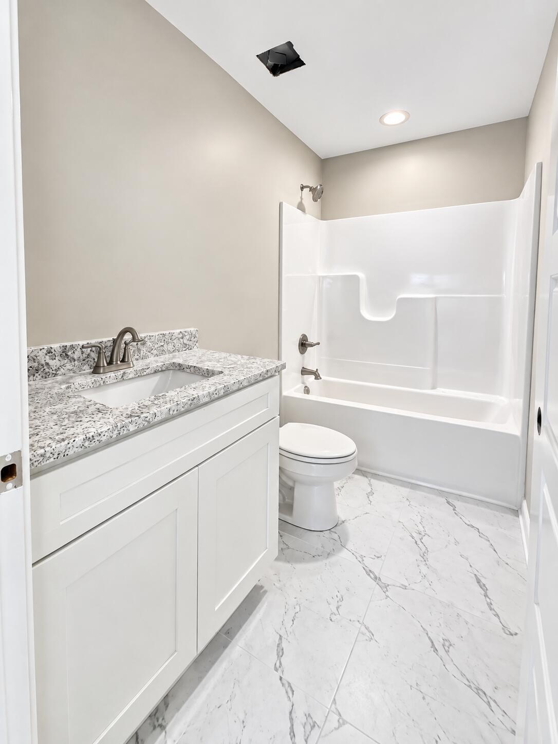 275 Stoney Creek Way Property Photo 8