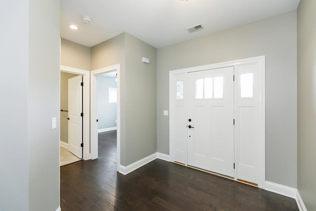 927 Paddock Court Property Photo 6
