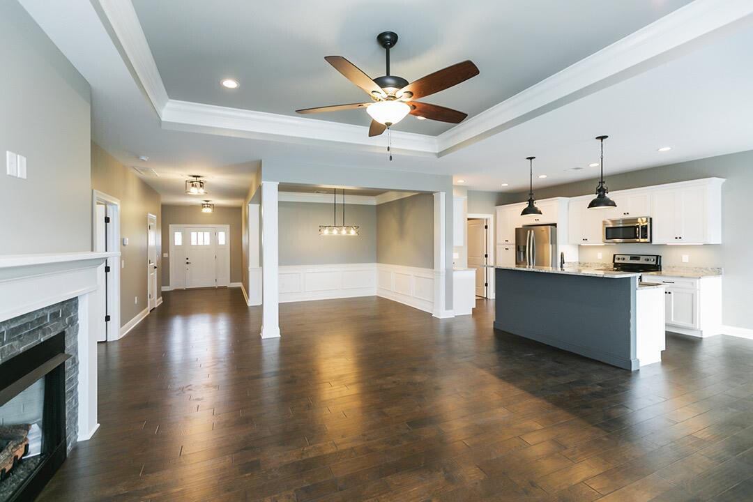 927 Paddock Court Property Photo 9