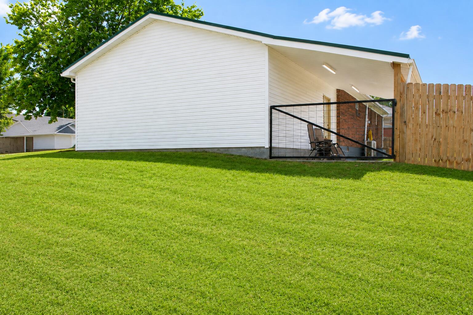 1901 Lovers Lane Property Photo 27