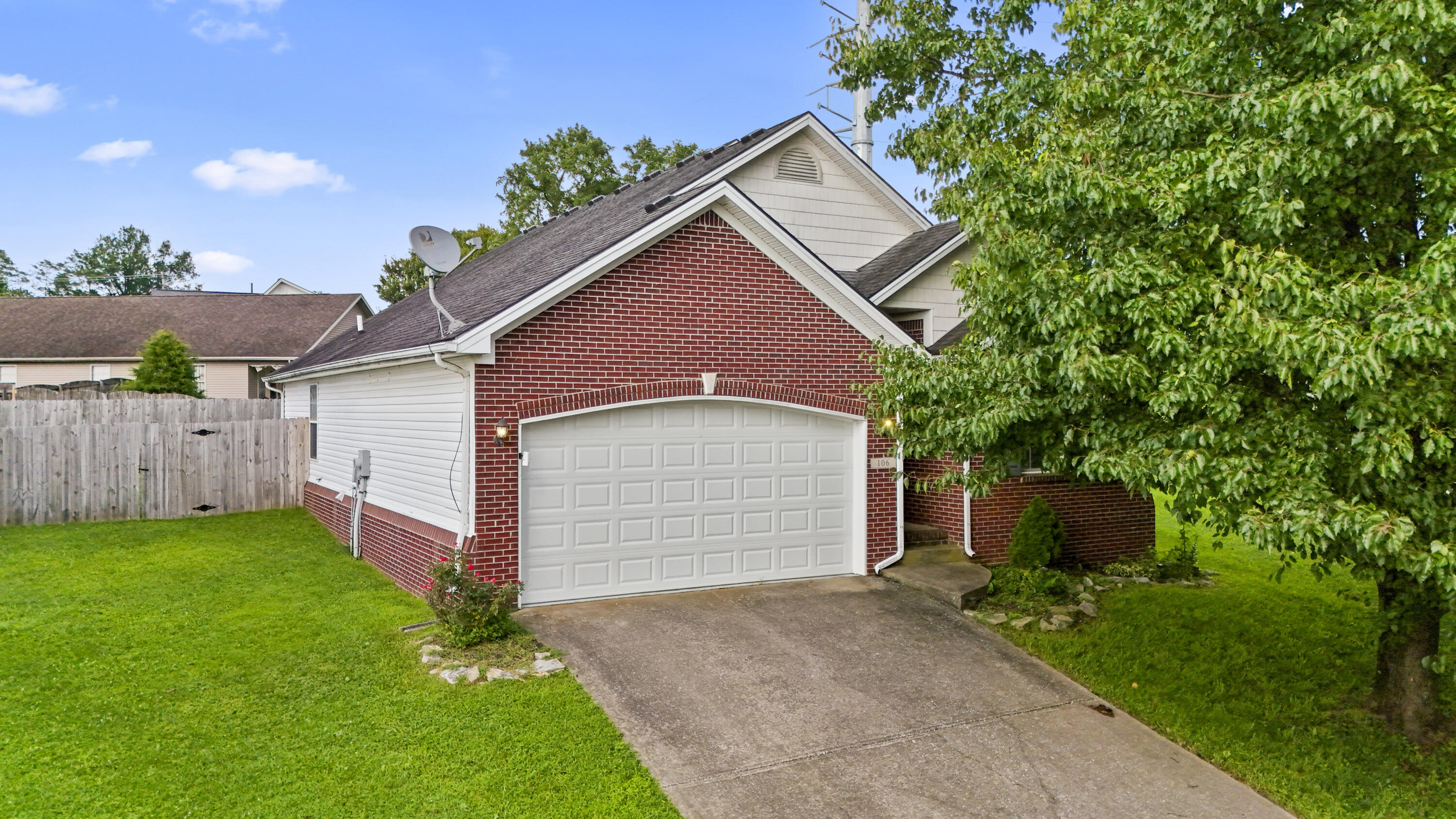 106 Final Turn Circle Property Photo 1