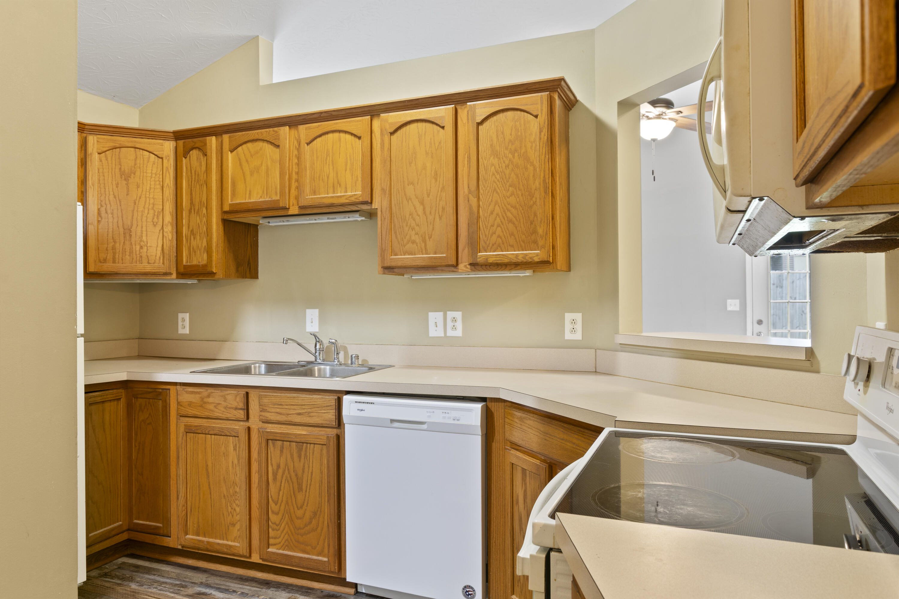 106 Final Turn Circle Property Photo 24