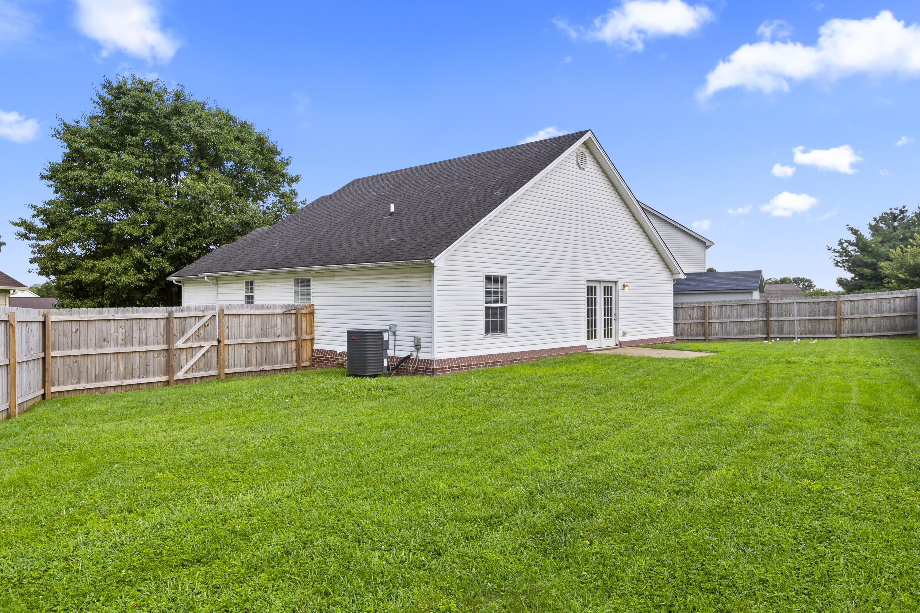106 Final Turn Circle Property Photo 27