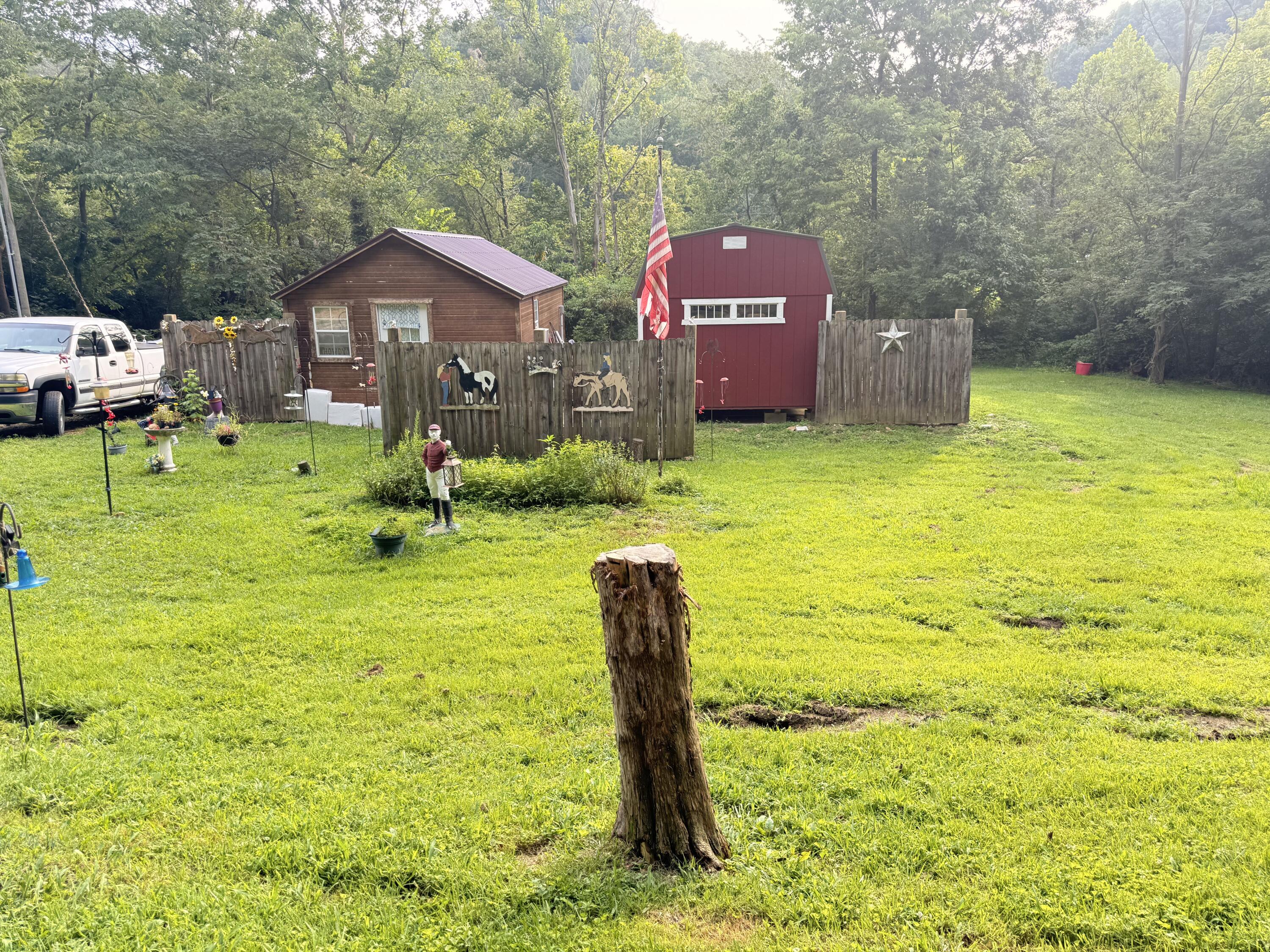 1005 Trusty Road Property Photo 12