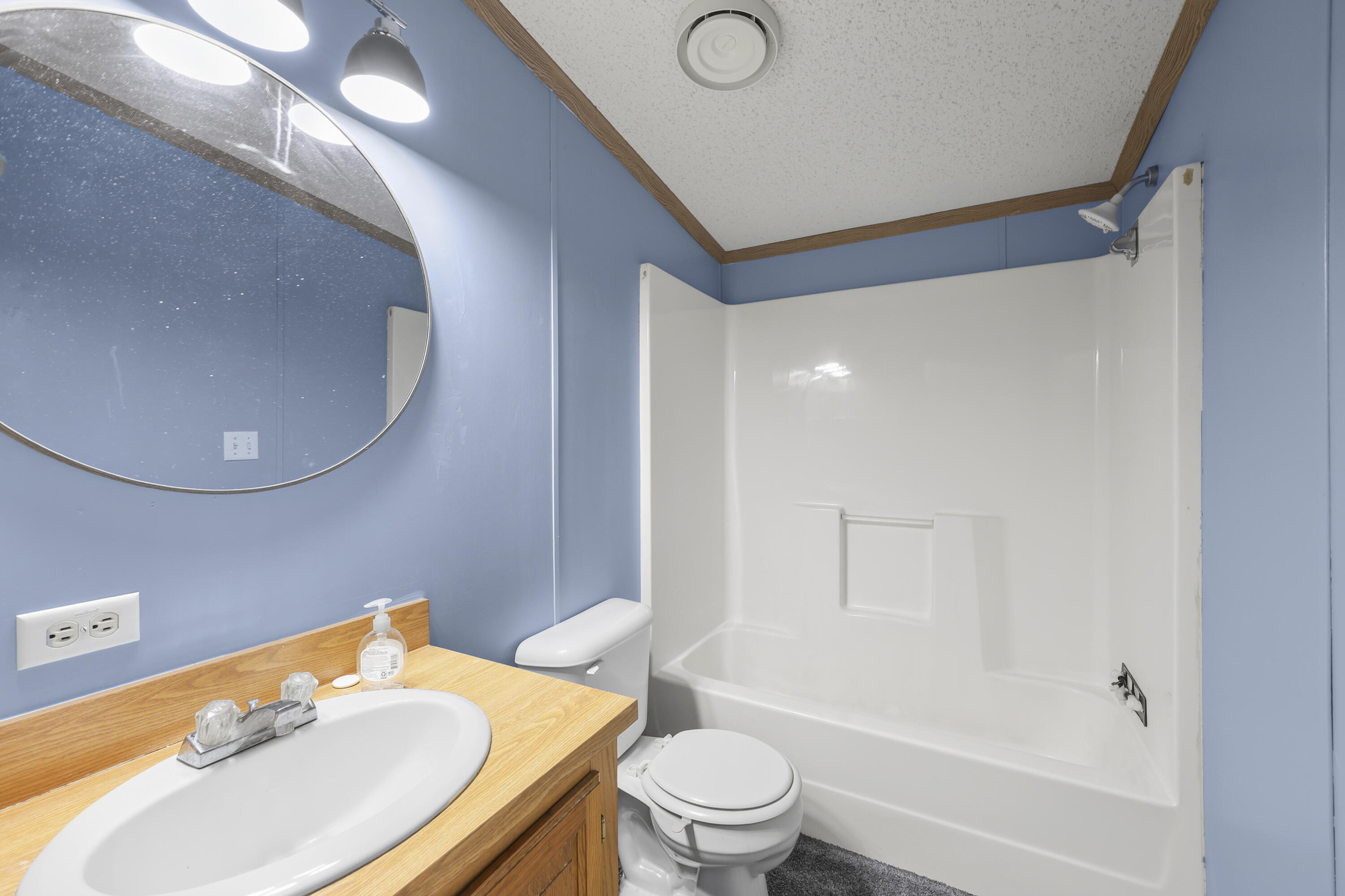 105 Latimer Lane Property Photo 22