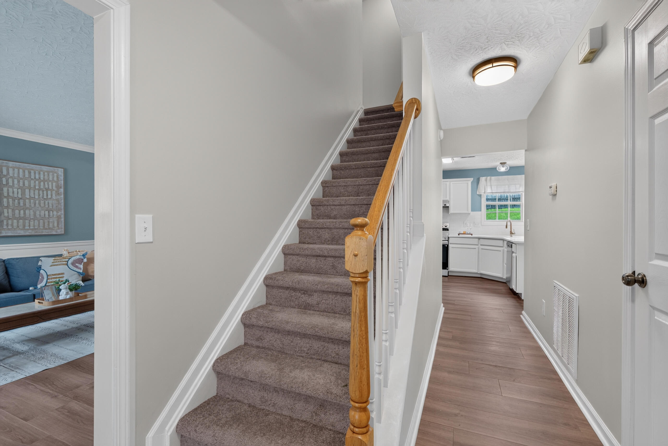 492 Alderbrook Way Property Photo 2