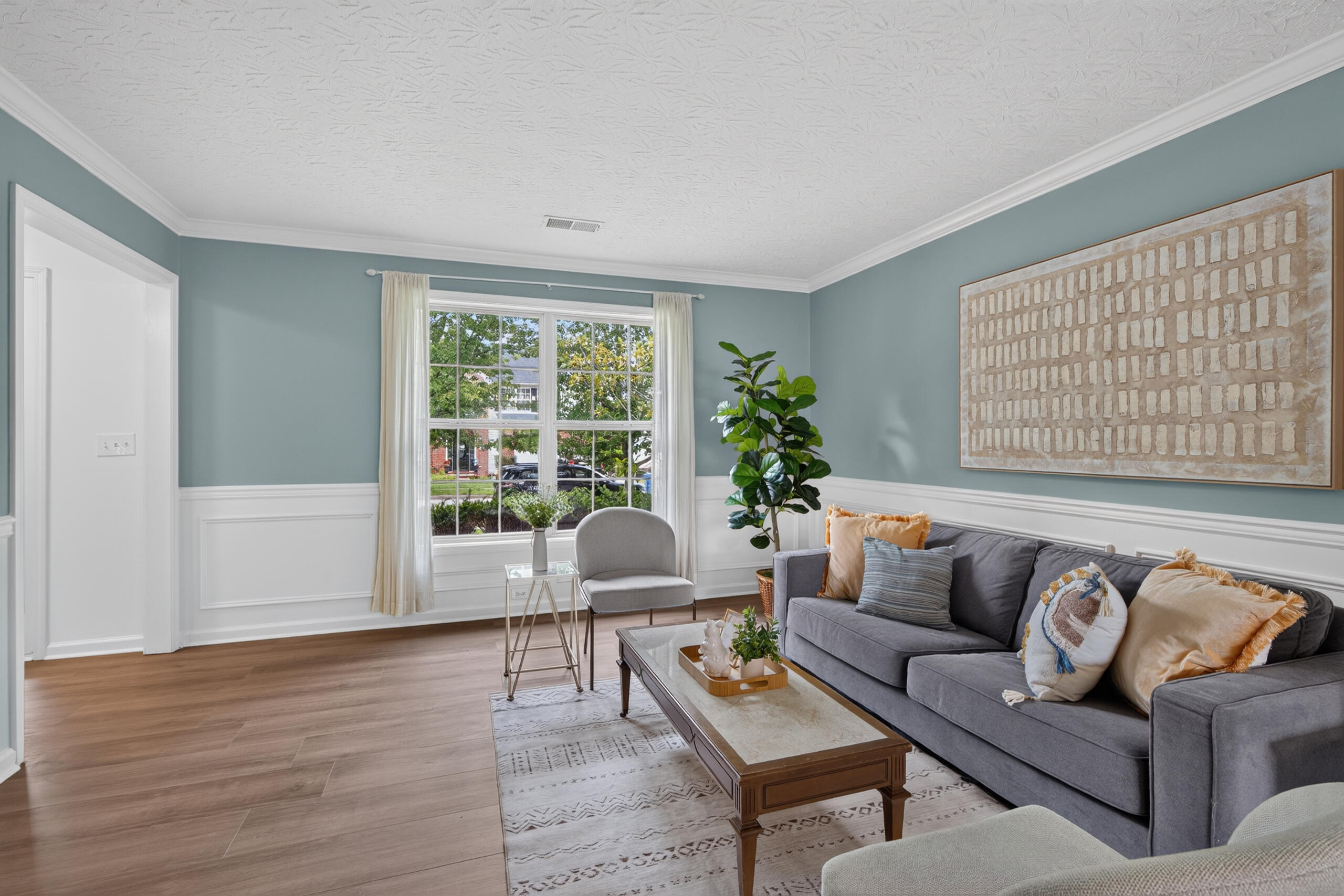 492 Alderbrook Way Property Photo 4