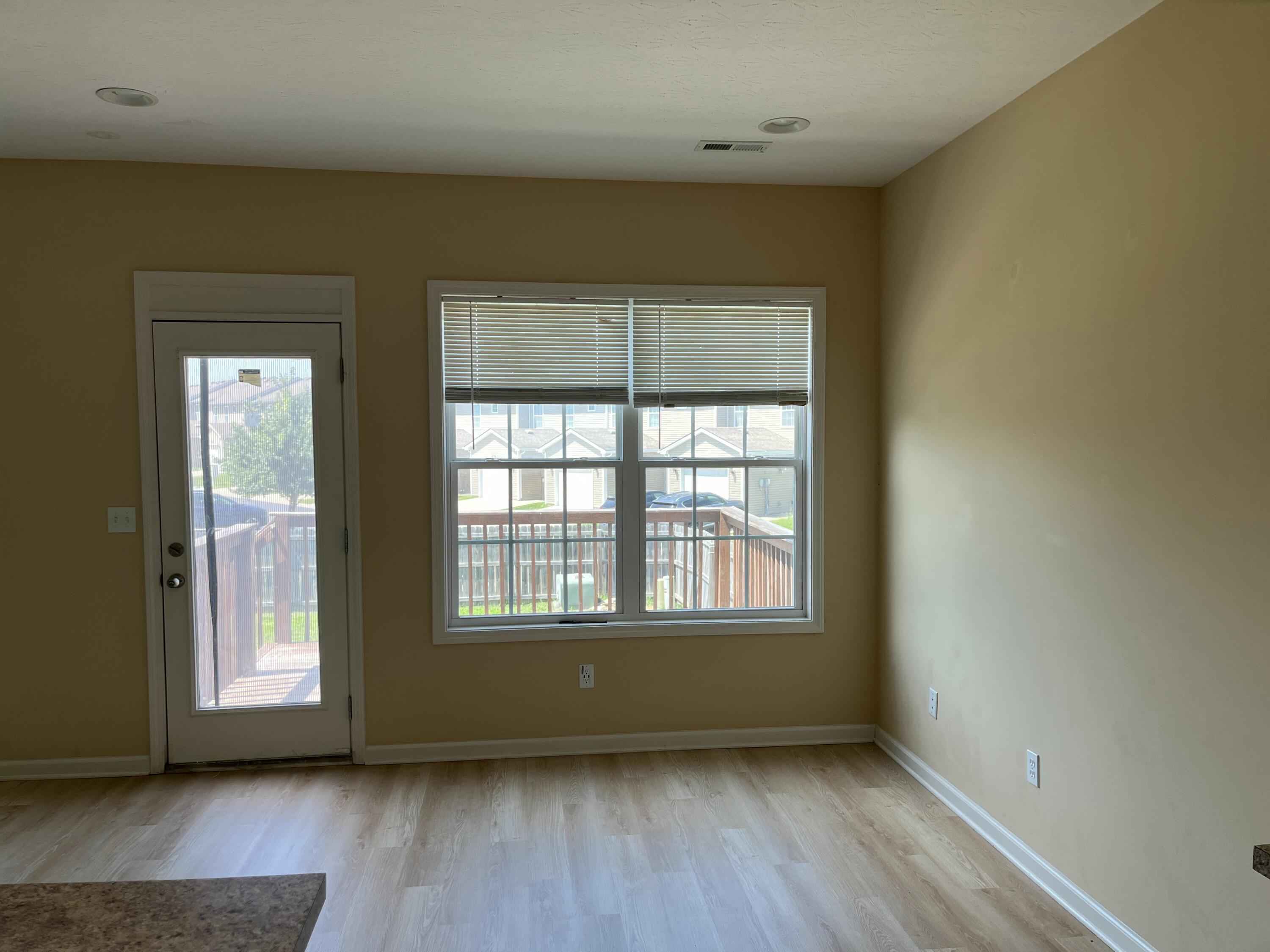 3902 Mooncoin Way Property Photo 11
