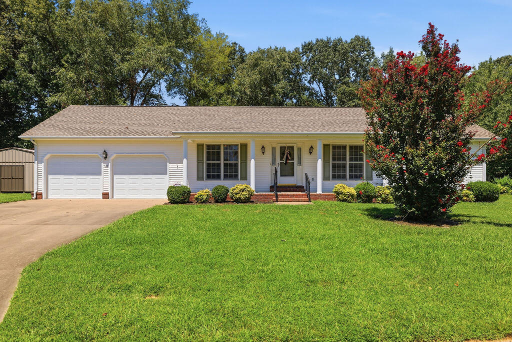 52 Cambridge Drive Property Photo 1