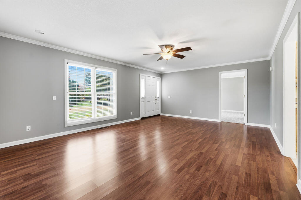 52 Cambridge Drive Property Photo 4