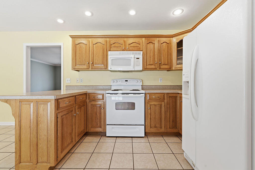 52 Cambridge Drive Property Photo 6