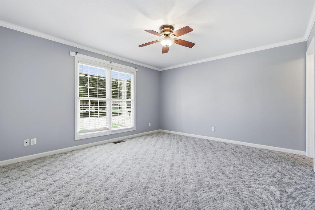 52 Cambridge Drive Property Photo 8