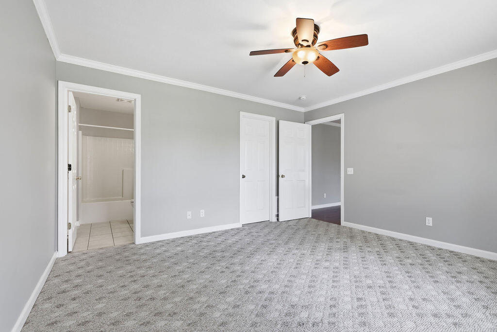 52 Cambridge Drive Property Photo 10