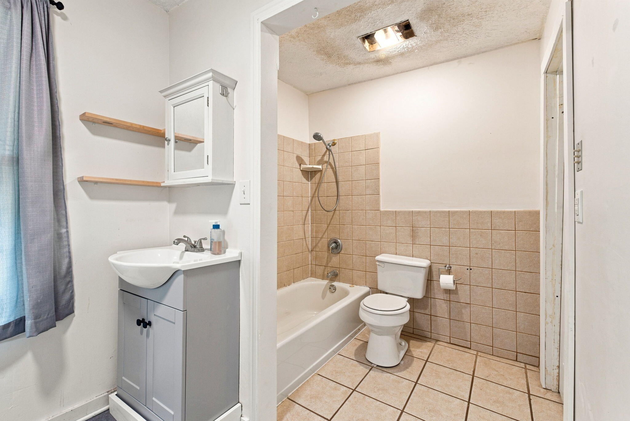 509 S Elmarch Avenue Property Photo 22