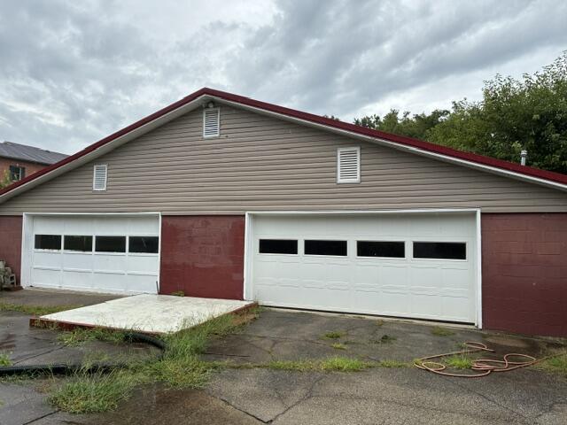 24 Spring Street Property Photo 11