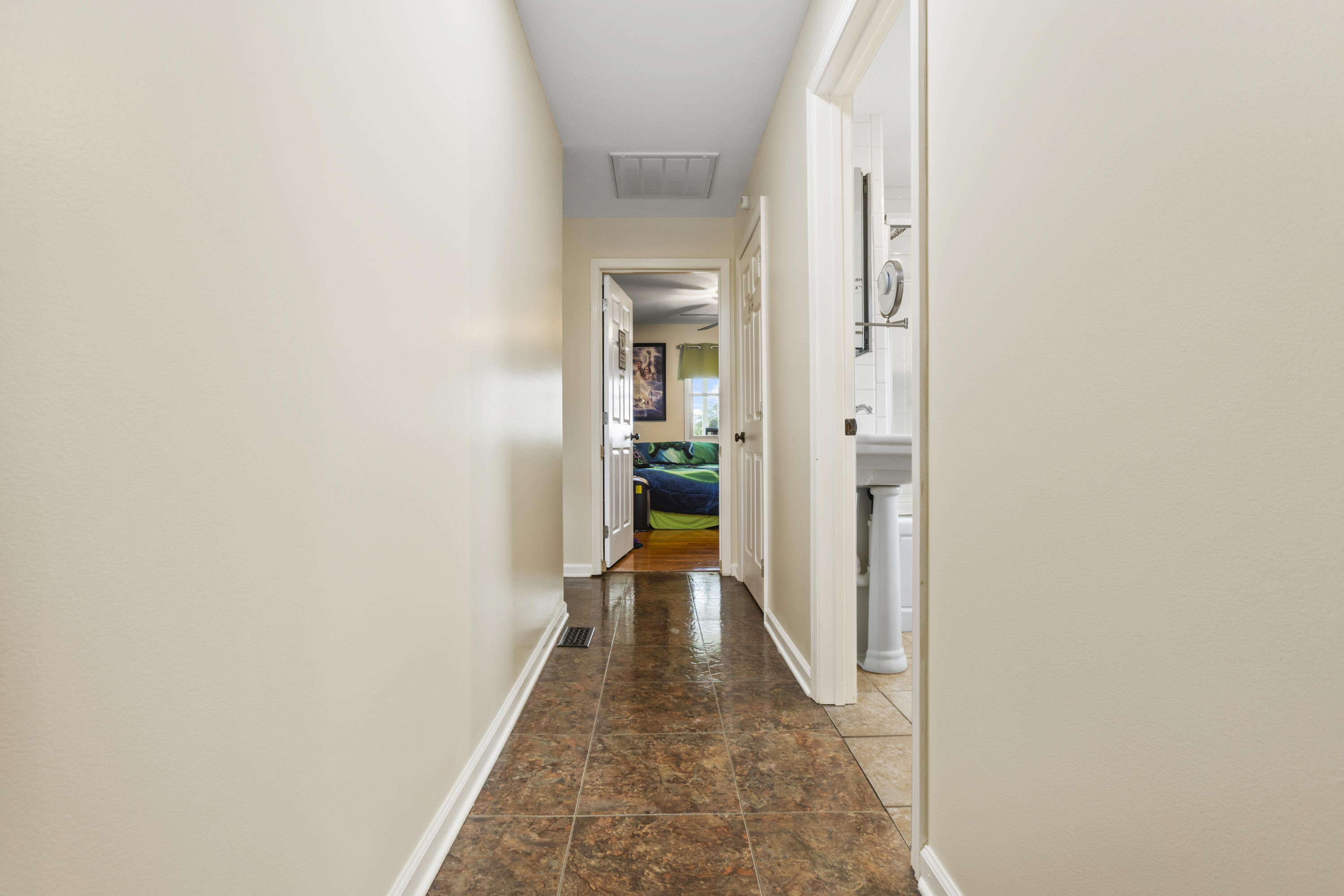 255 Rockbridge Lane Property Photo 18