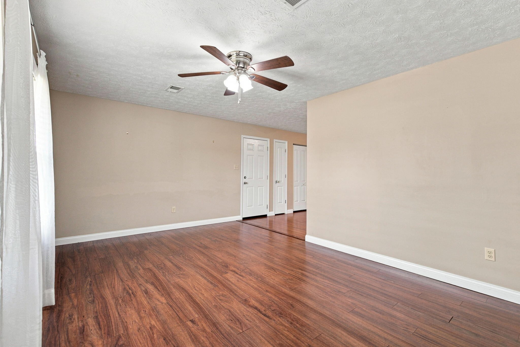 117 S Leawood Drive Property Photo 14