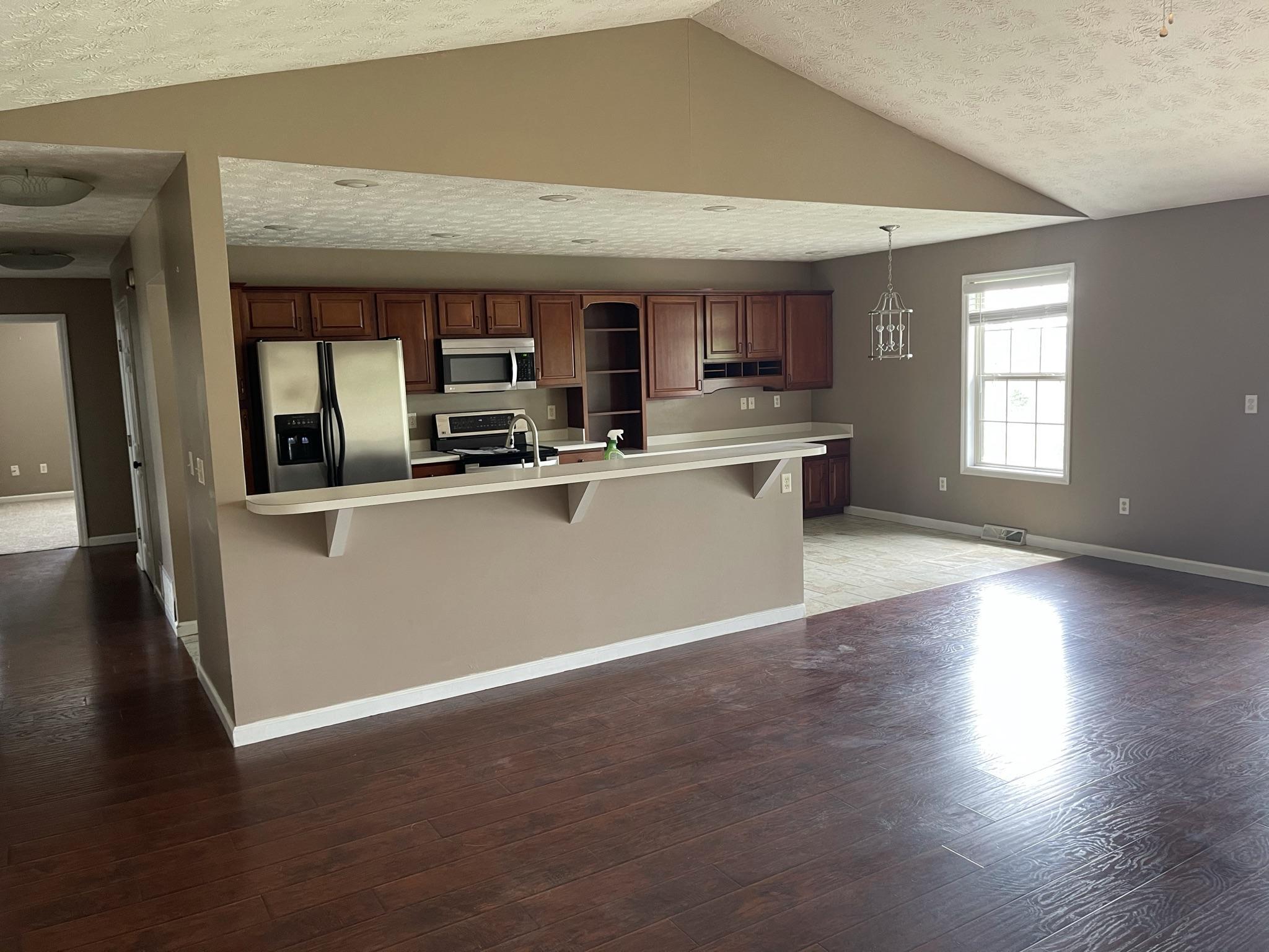 1024 Heathcliff Drive Property Photo 3